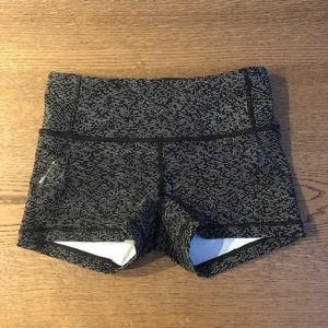 Lululemon In Movement 2.5 inch short